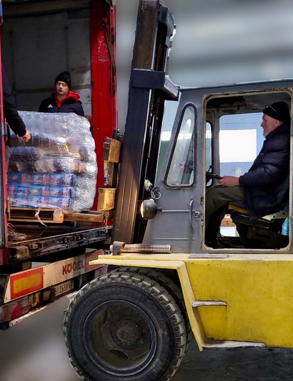 Чергова партія допомоги для людей на Харківщині: залучили завдяки нашим друзям з Хмельниччини